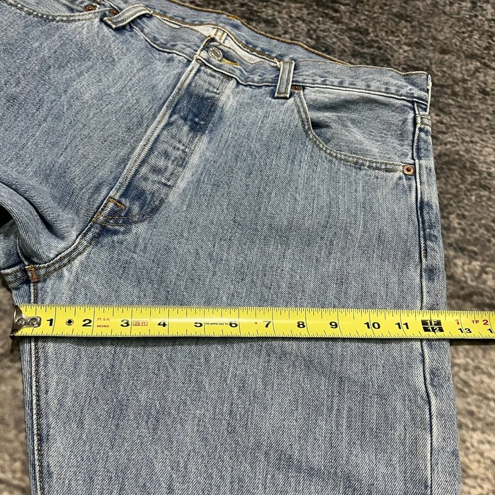 Levi's 501‎ Jeans Mens 35x32 Light Blue Denim Button Fly Straight Leg